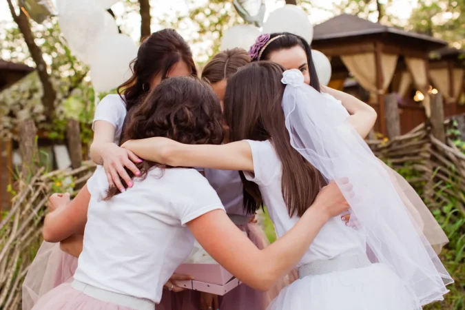 amigo oficia ceremonia boda